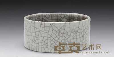 清雍正 哥窑笔洗 13.2×5.8cm